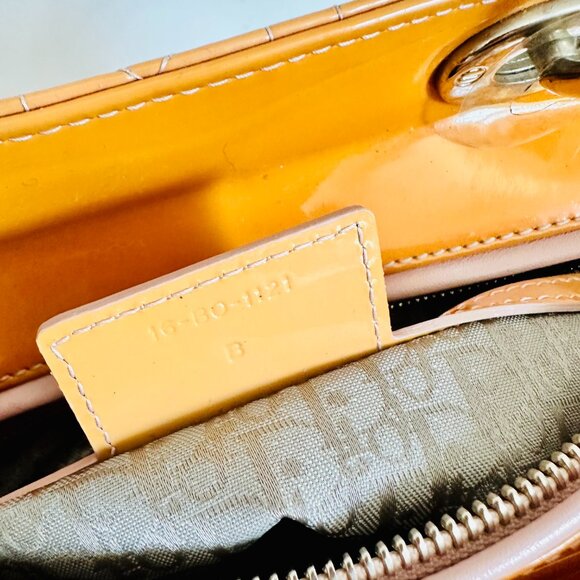 AUTHENTIC CHRISTIAN DIOR PATENT LEATHER QUILTED YELLOW LADY DIOR SATCHEL ITALY - Picture 12 of 16